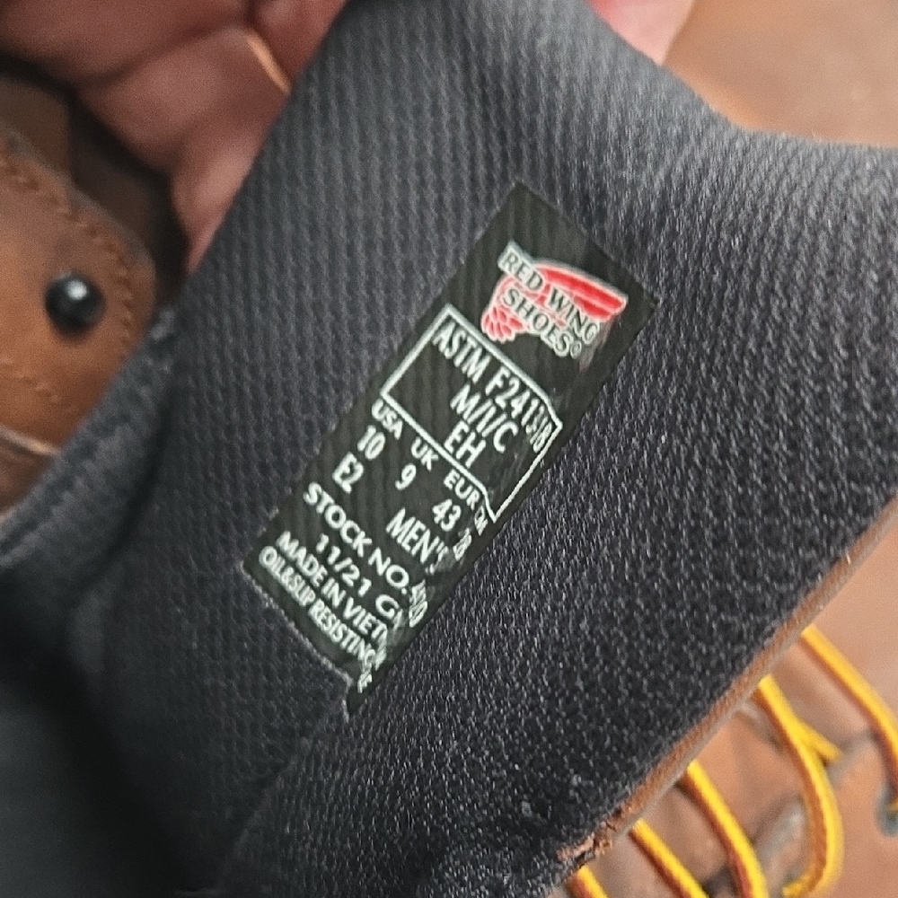 Red Wing Shoes Rustic Brown Boots with Mustard Laces - Picture 2 of 6